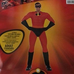 Men’s Incredibles 2 costume